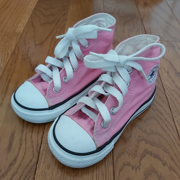 Toddler girl converse shoes - Picture 3 of 7